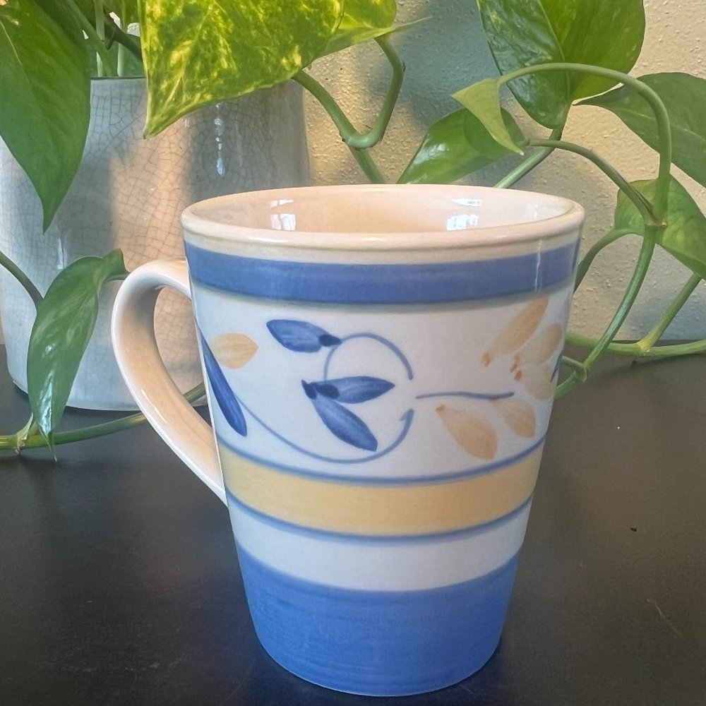 Vintage GIBSON EVERYDAY Hand Painted Blue & Yellow Floral Design Diner Style Mug
